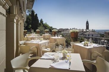 هتل Albergo Al Sole