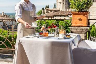 هتل Albergo Al Sole