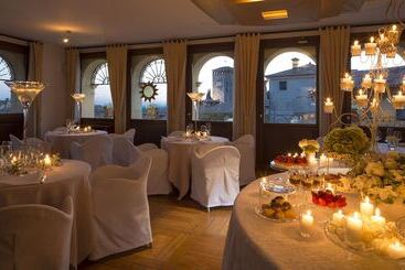 هتل Albergo Al Sole