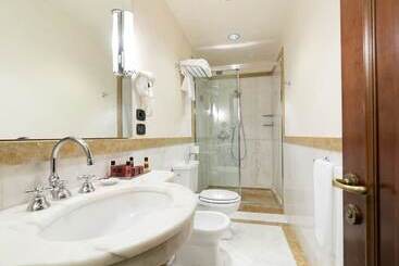 هتل Albergo Delle Notarie