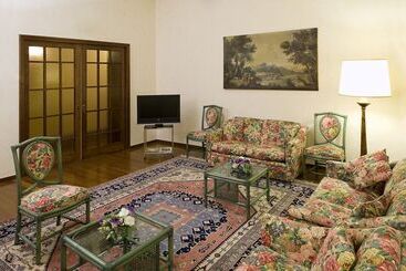 هتل Albergo Delle Notarie