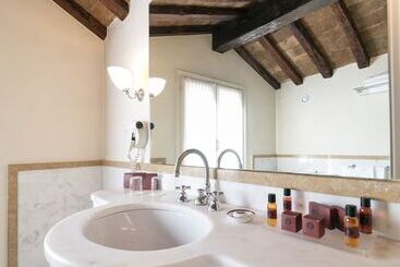 هتل Albergo Delle Notarie