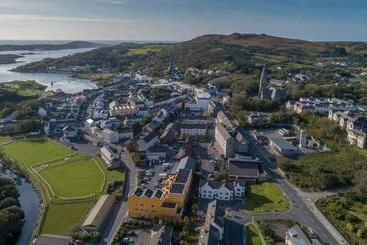 هتل Clifden Station House