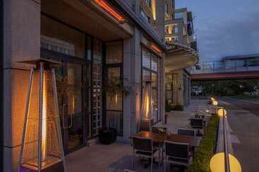 هتل Hilton Dublin