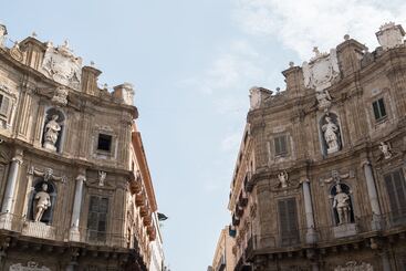 هتل Ibis Styles Palermo Cristal