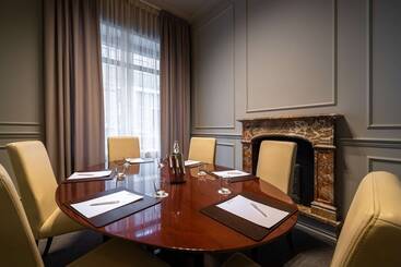 Worldhotel Casati 18