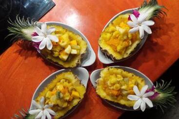 مسافرخانه Green Lodge Moorea