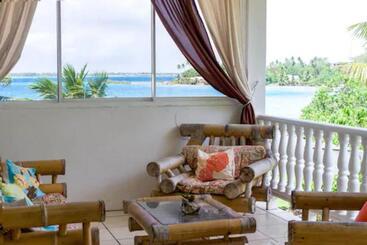 هتل Bora Vaite Lodge