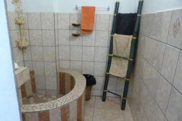 هتل Bora Vaite Lodge