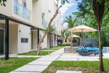 Increíble Estudio En Puerto Aventuras, Condominio Con Alberca # 201