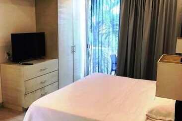 Increíble Estudio En Puerto Aventuras, Condominio Con Alberca # 201