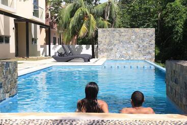 Increíble Estudio En Puerto Aventuras, Condominio Con Alberca # 201