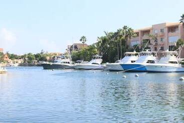 Increíble Estudio En Puerto Aventuras, Condominio Con Alberca # 201
