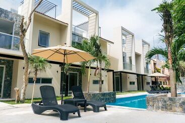 Increíble Estudio En Puerto Aventuras, Condominio Con Alberca # 201