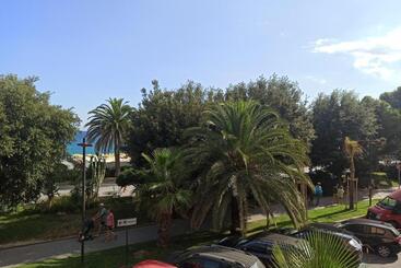 Grand Hotel Moroni