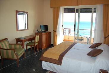 Grand Hotel Moroni