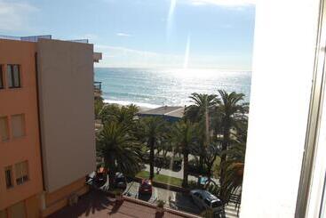 Grand Hotel Moroni