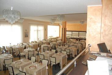 Grand Hotel Moroni