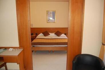 Grand Hotel Moroni