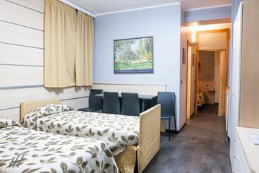 هتل Holiday  Alla Finestrella