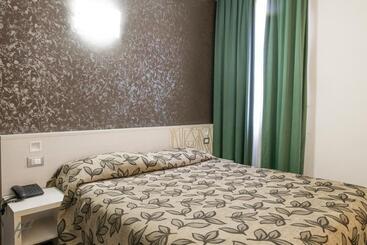 هتل Holiday  Alla Finestrella