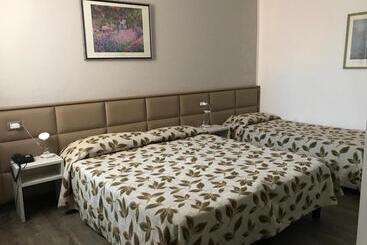 هتل Holiday  Alla Finestrella