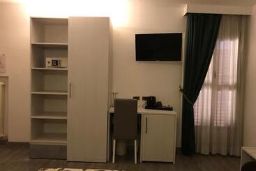 هتل Holiday  Alla Finestrella