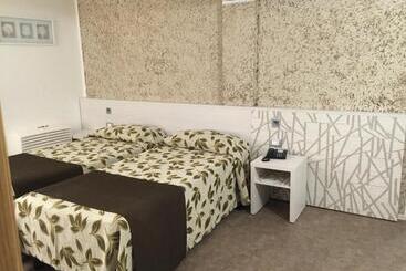 هتل Holiday  Alla Finestrella