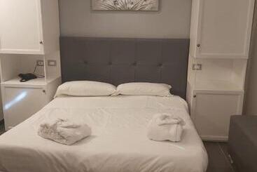 هتل Holiday  Alla Finestrella