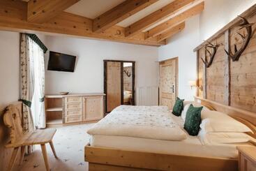 هتل Kolfuschgerhof Mountain Resort