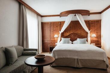 هتل Kolfuschgerhof Mountain Resort