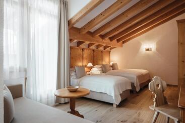هتل Kolfuschgerhof Mountain Resort
