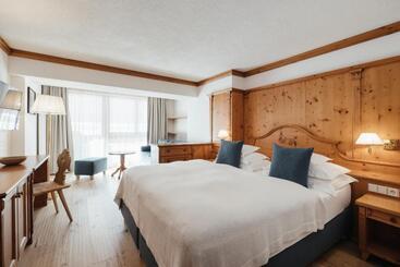 هتل Kolfuschgerhof Mountain Resort