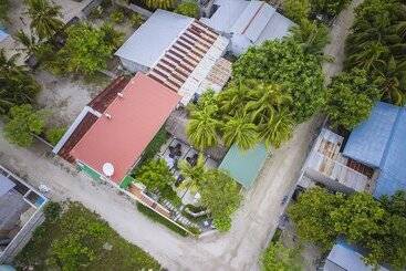 هتل Casadana Thulusdhoo