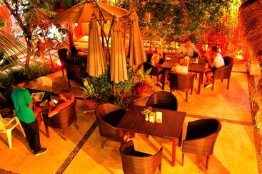 هتل Casadana Thulusdhoo