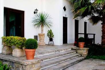 Hostal Doña Lola Marina