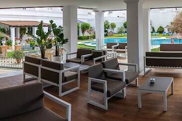 Hostal Doña Lola Marina