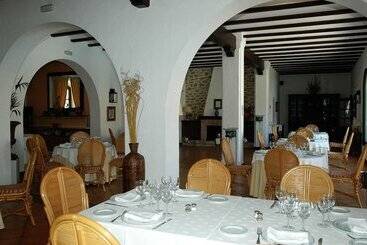 Hostal Doña Lola Marina