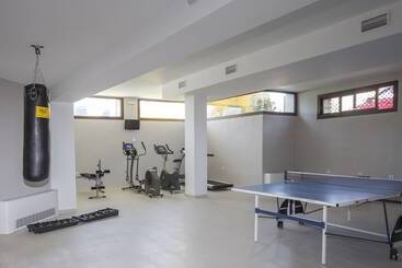 Hostal Doña Lola Marina