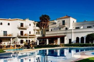 Hostal Doña Lola Marina