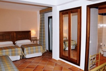 Hostal Doña Lola Marina