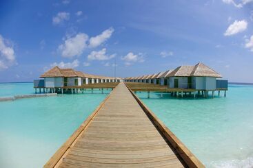 هتل Outrigger Maldives Maafushivaru Resort