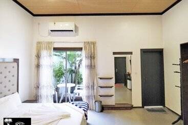 پانسیون Thoddoo Inn