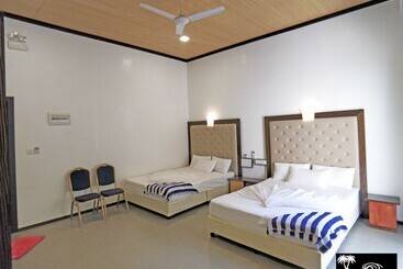 پانسیون Thoddoo Inn
