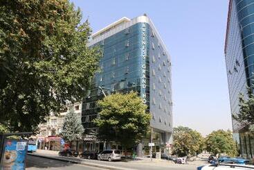 هتل Business Grand
