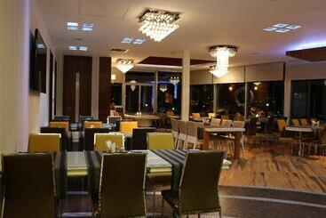 هتل Business Grand