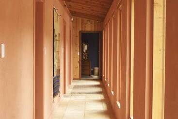 هتل Forest Walks Lodge
