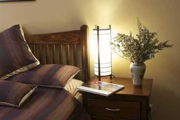 هتل Forest Walks Lodge
