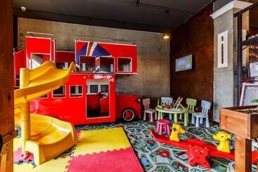 בית מלון כפרי Golden Tulip Krasnodar