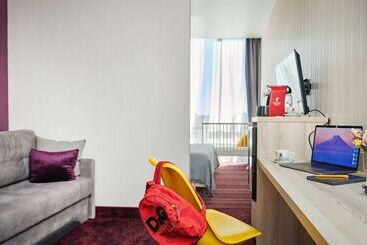 בית מלון כפרי Golden Tulip Krasnodar